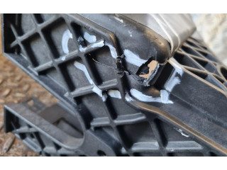 Блок предохранителей  68318605AA   Jeep Grand Cherokee    