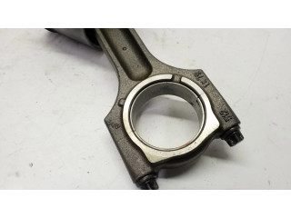Píst    BMW 7 E65 E66  pro naftový motor 3.0  