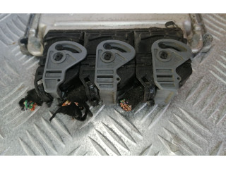 Řídící jednotka 8200143438, 0281010189   Renault Scenic RX 2000