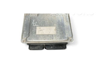 Блок управления двигателя 074906018AH, 0281010681   Volkswagen Transporter - Caravelle T4