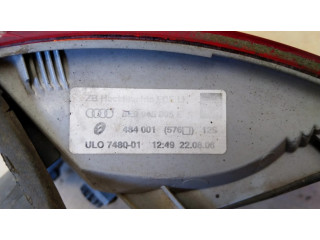 Задний фонарь левый 8E9945095E    Audi A4 S4 B7 8E 8H   2005-2008 года