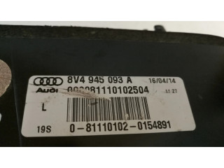 Задний фонарь левый 8V4945093A    Audi A3 S3 8V   2013-2019 года