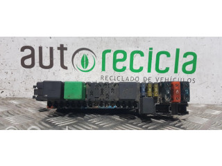   Pojistková skříňka A0275454532   Mercede-Benz S W220 