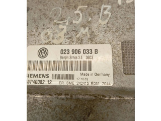 Блок управления двигателя 023906033B   Volkswagen Transporter - Caravelle T4