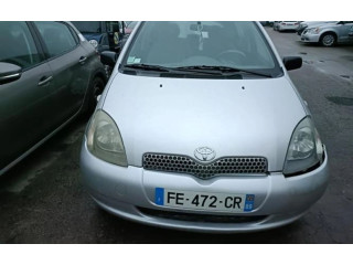   Pojistková skříňka    Toyota Yaris 2000