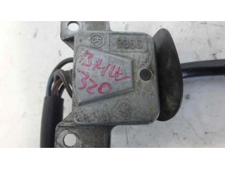 Ручка стеклоочистителей 1365821, 8356   BMW 3 E21