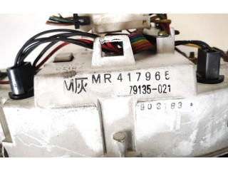 Přístrojová deska  Mitsubishi Pajero Sport I 1999 mr417965, 79135-021  