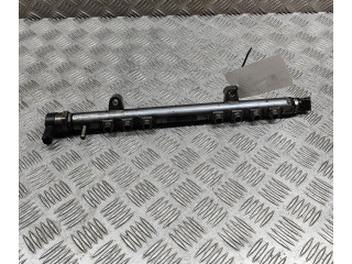 Vstřikovací lišta 30777759, 0445215025   Volvo V60    D 5204 T2 
