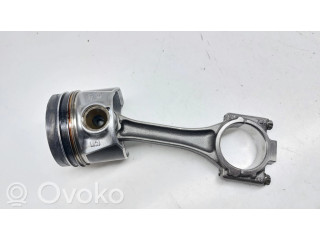 Píst 79L121   Audi Q2 -  pro naftový motor 1.6 DDYA 