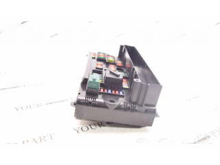 Блок предохранителей 9210863   BMW X3 F25    