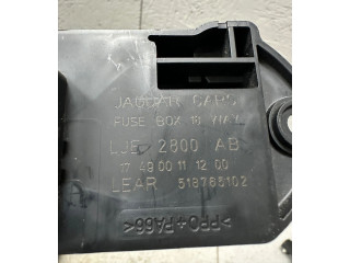   Pojistková skříňka LJE2800AB, 174900111200   Jaguar XK8 - XKR 2002