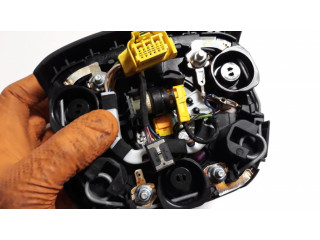 Подушка безопасности водителя 8W0880201AQ, 8W0880201   Audi A4 S4 B9