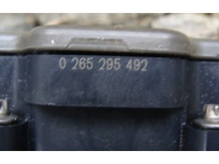 Jednotka ABS 476604456R, 970176   Nissan Juke II F16 2023