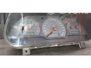 Pojistková skříňka Спидометр (приборный щиток) 30889709D   Volvo S40, V40 2000