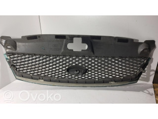 Верхняя решётка Ford Mondeo Mk III 2000-2007 года 1S7X8A133AK      