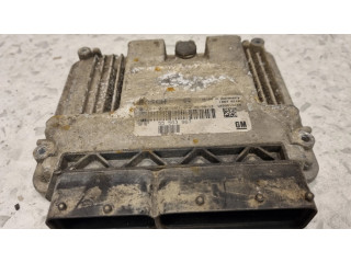Блок управления двигателя 55563967, 0281013807   Saab 9-3 Ver2