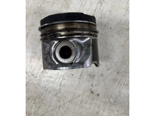 Píst 131010W020, 131010W021   Toyota Land Cruiser (J200)     