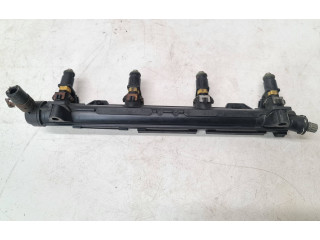 Vstřikovací lišta 036971824A   Volkswagen Caddy     