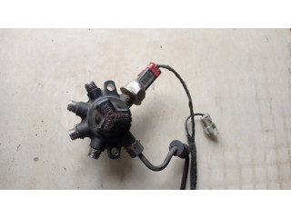 Vstřikovací lišta 4M5Q9D280DA   Ford Focus  pro naftový motor 1.8  