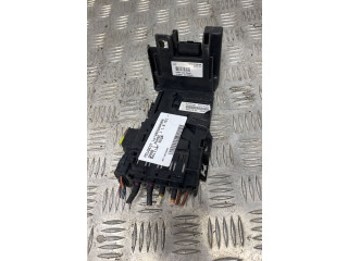   Pojistková skříňka 9666527580   Peugeot 3008  2009