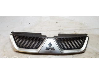 Передняя решётка Mitsubishi Outlander 2007-2012 года 7540A037ZZ, 7540A038      