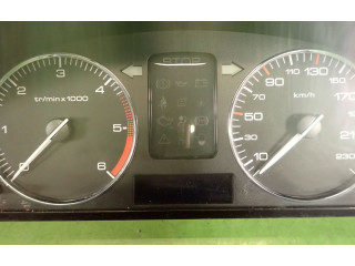 Přístrojová deska  Peugeot 407 2007   