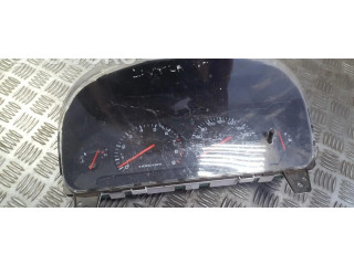 Přístrojová deska  Hyundai Lantra II 1997 71110551, 7111-0551  