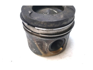 Píst 8349P   Mercedes-Benz E W212    OM 651.925 