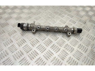 Vstřikovač 0445110471, 04L130277AE   Skoda Octavia Mk3 (5E)     