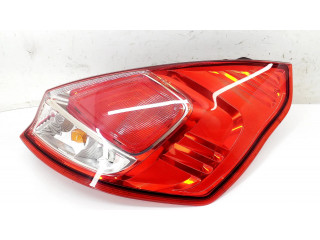 Задний фонарь правый C1BB13404A    Ford Fiesta   2009-2012 года