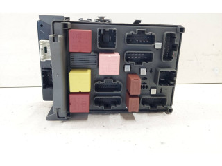 Блок предохранителей 8200315962, 8200447434   Renault Espace -  Grand espace IV    