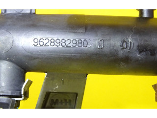 Vstřikovací lišta 9628982980D   Peugeot Partner     