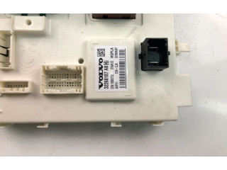 Блок комфорта 32268107AB   Volvo XC40   