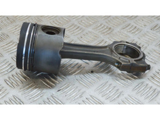 Píst    BMW 5 E39  pro naftový motor 2.5 M57 D25 (256D1) 