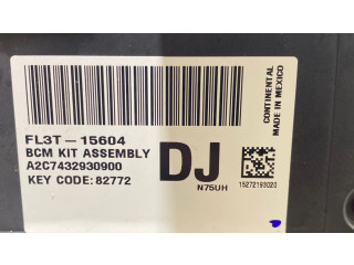   Pojistková skříňka FL3T15604DJ   Ford F150 2015