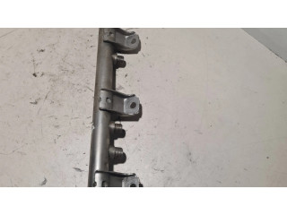 Vstřikovací lišta 7547600   BMW 7 F01 F02 F03 F04  pro benzínový motor 4.4  