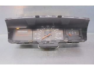 Přístrojová deska  Peugeot 205 1992 9753530180  