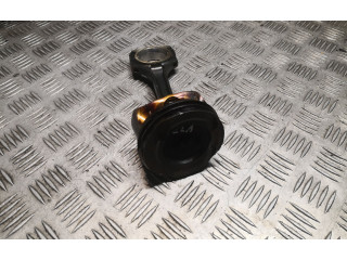 Píst 2700300420, A2700300420   Mercedes-Benz CLA C117 X117 W117    M 270.910 