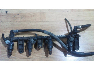 Vstřikovací lišta 7700864726, 866313   Renault Scenic I  pro benzínový motor 1.6  
