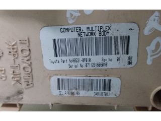   Pojistková skříňka 892210F010   Toyota Corolla Verso E121 2005
