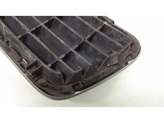 Передняя решётка Audi A4 S4 B5 8D 1994-1999 года 8D0853651J      