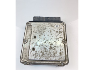Моторчик заднего дворника 04L907309K, 0281030170    Audi Q3 8U