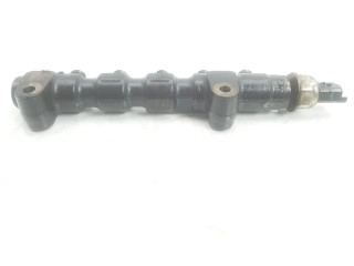 Vstřikovací lišta 9654592680, 1570G2   Peugeot 3008 I    9H01 
