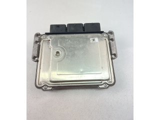 Řídící jednotka 9808016480, 0281030548   Peugeot 2008 I 2014