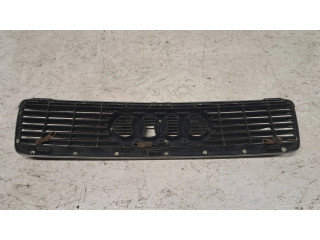 Передняя решётка Audi 80 90 S2 B4 1991-1996 года 8G0853651C      