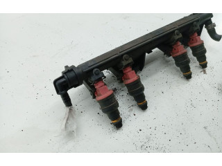 Vstřikovací lišta 7700870914   Renault Clio I     