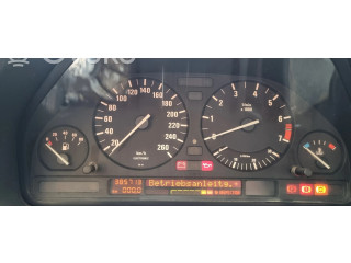 Přístrojová deska  BMW 5 E34 1990 83515809, 8351580  