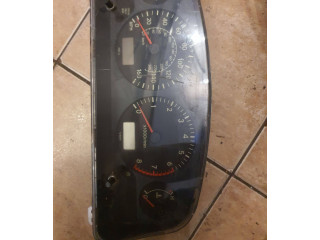 Панель приборов 88458014, 0046551003   Toyota Avensis T220       
