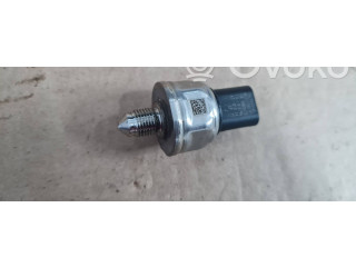 Vstřikovací lišta 06L906054E   Audi Q5 SQ5    CWG CWGD 