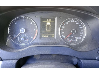 Přístrojová deska  Volkswagen Jetta VI 2011 A2C53439509, 5C6920871A  